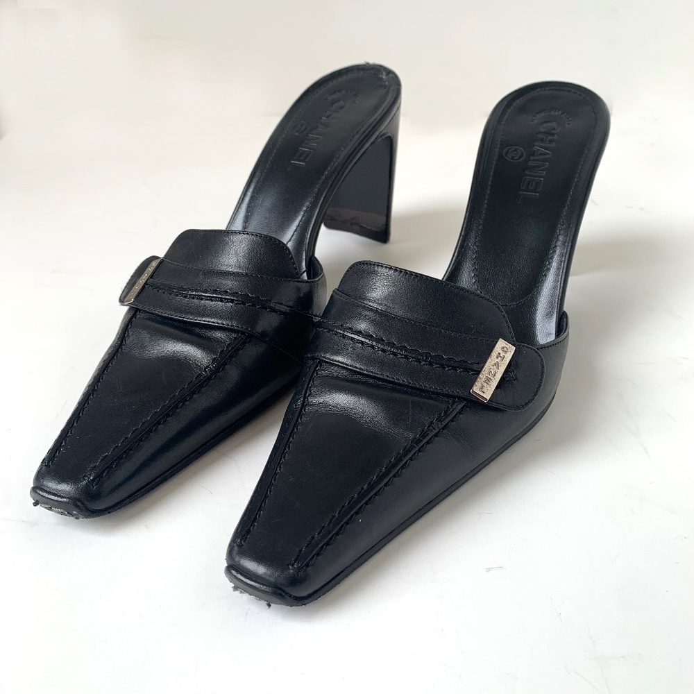 Authentic Chanel Vintage Leather Mules Slides Heels, Black Leather, Size 40